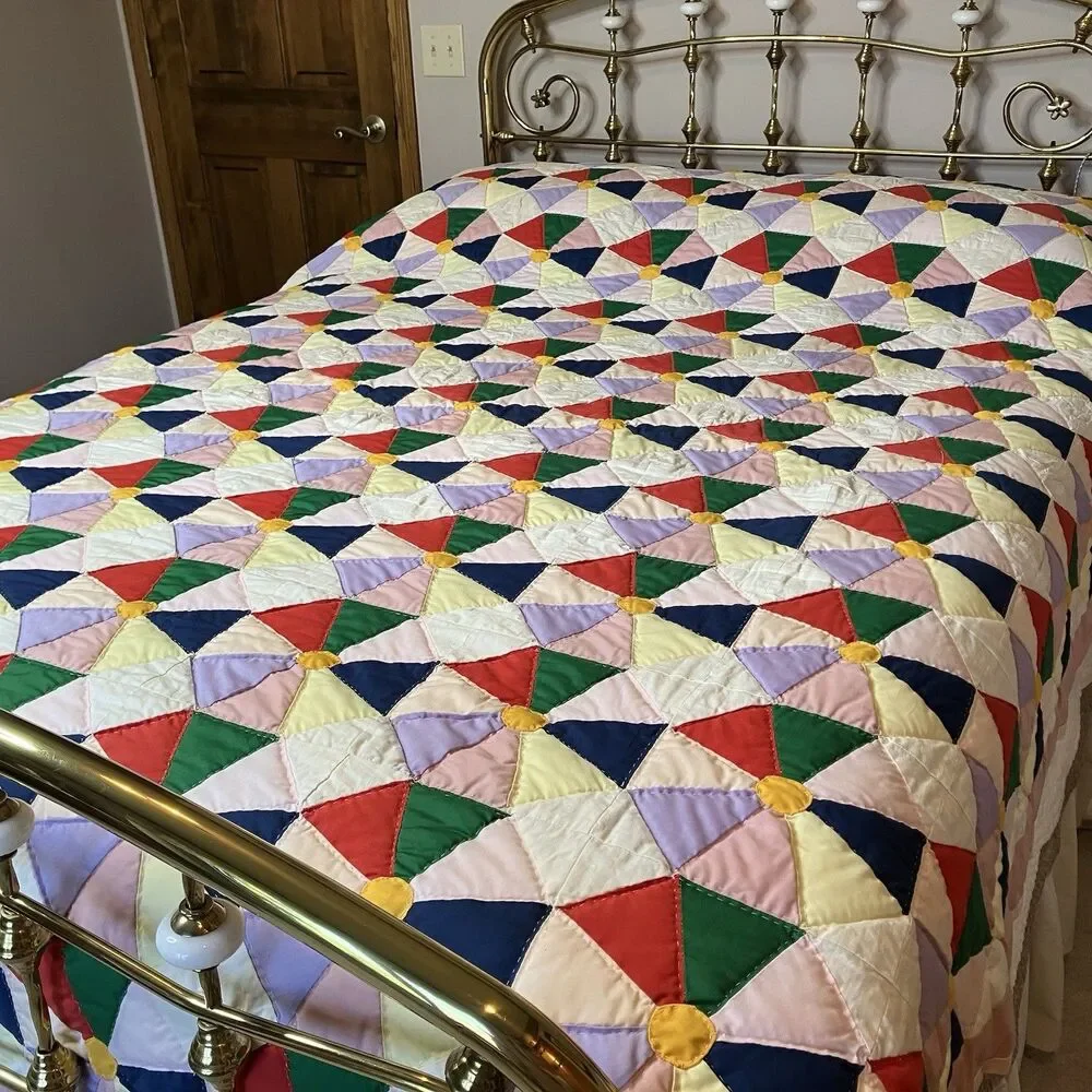 Vtg Handstitched Quilt Multicolor Dresden Plate approx. 96” x 80” w/ Border